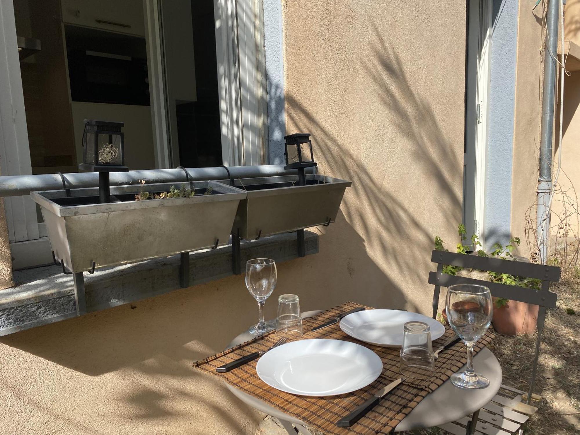 Le Creuset Lyonnais, Bnbconciergerie Buitenkant foto